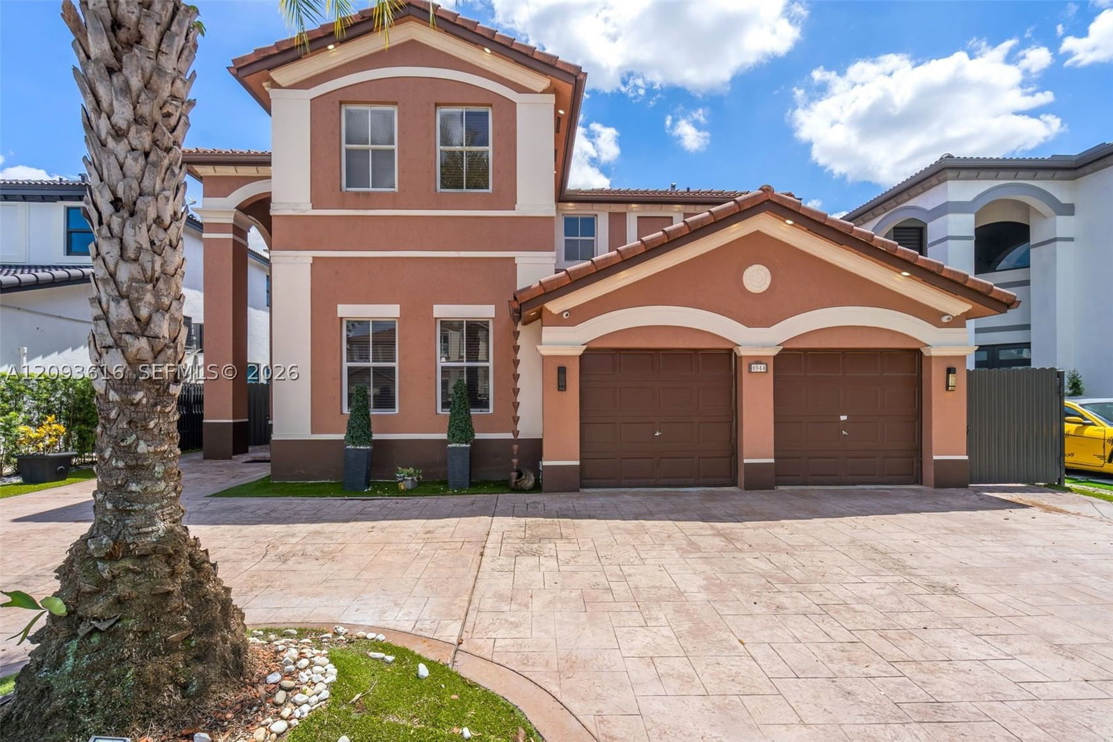 8944 NW 180th Ter