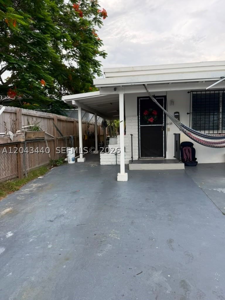 2137 NW 1st Ter