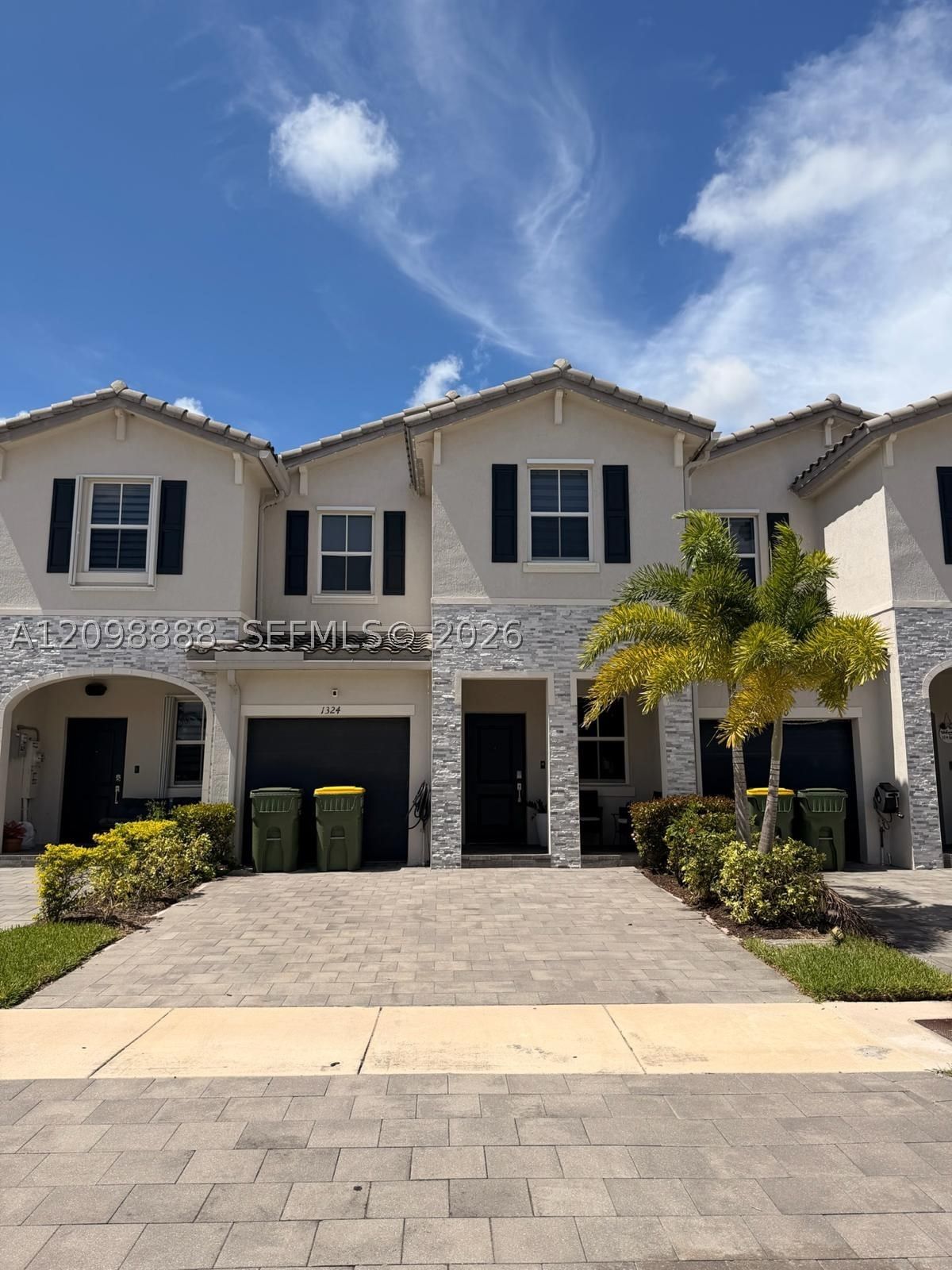 1324 SE 26th Ter