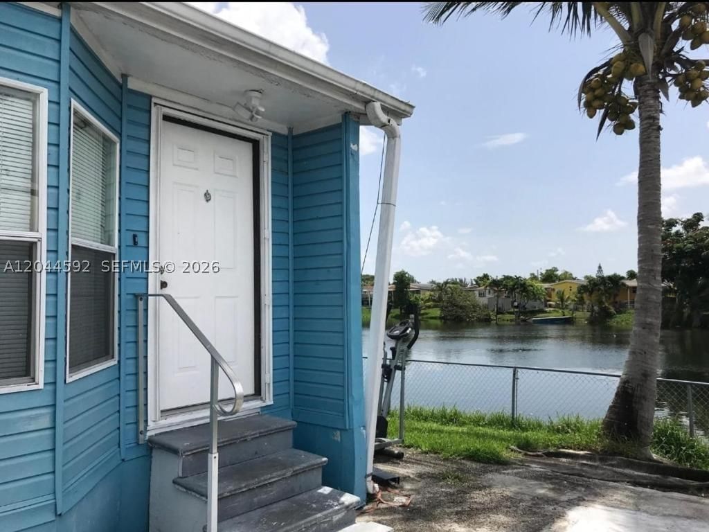 1233 SW 130th Ave