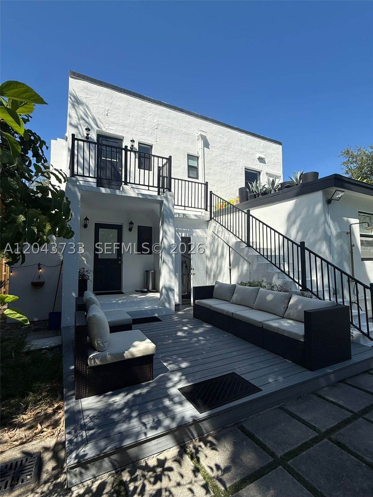 528 NE 70th St