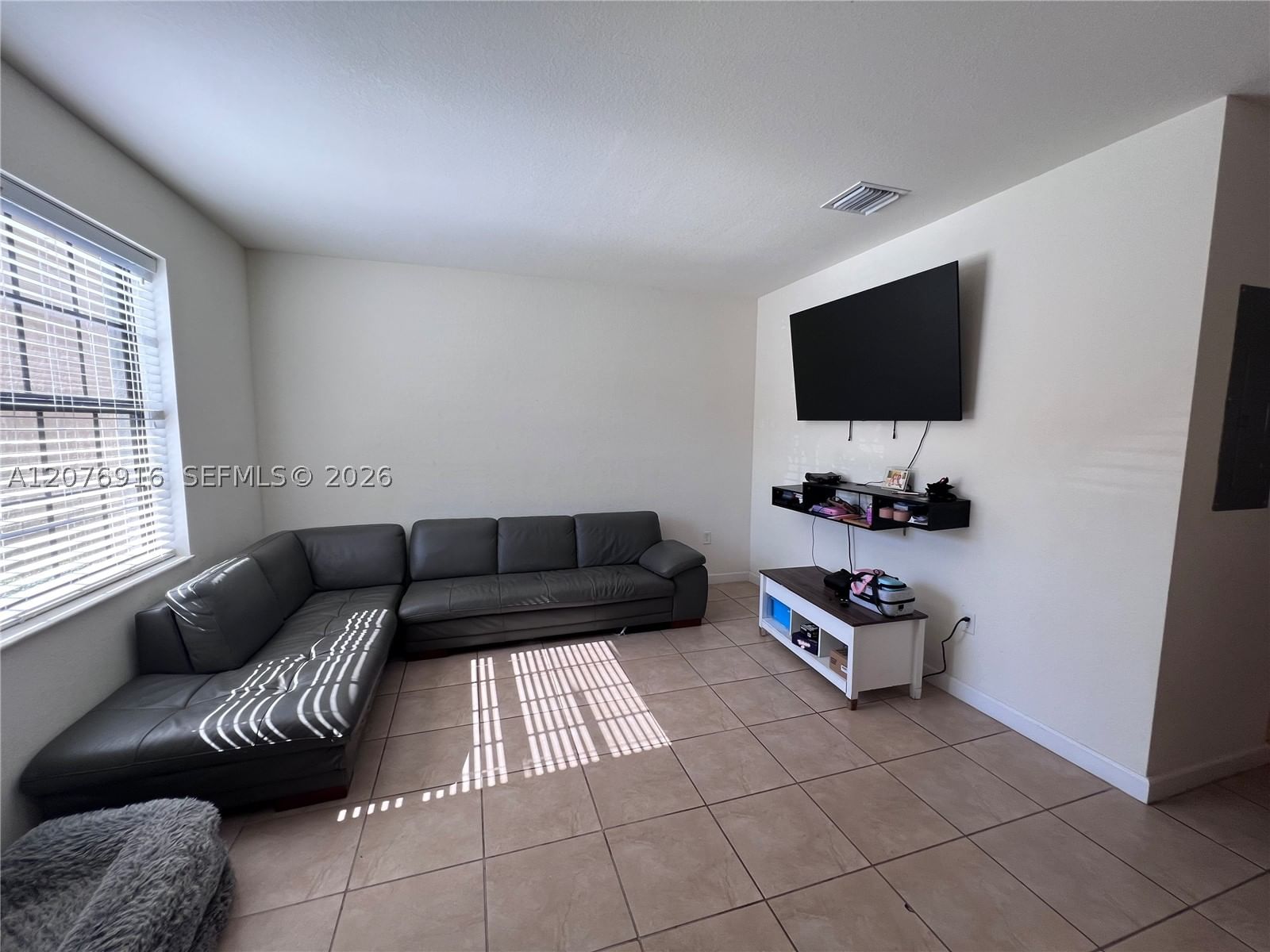9335 W 33rd Ave