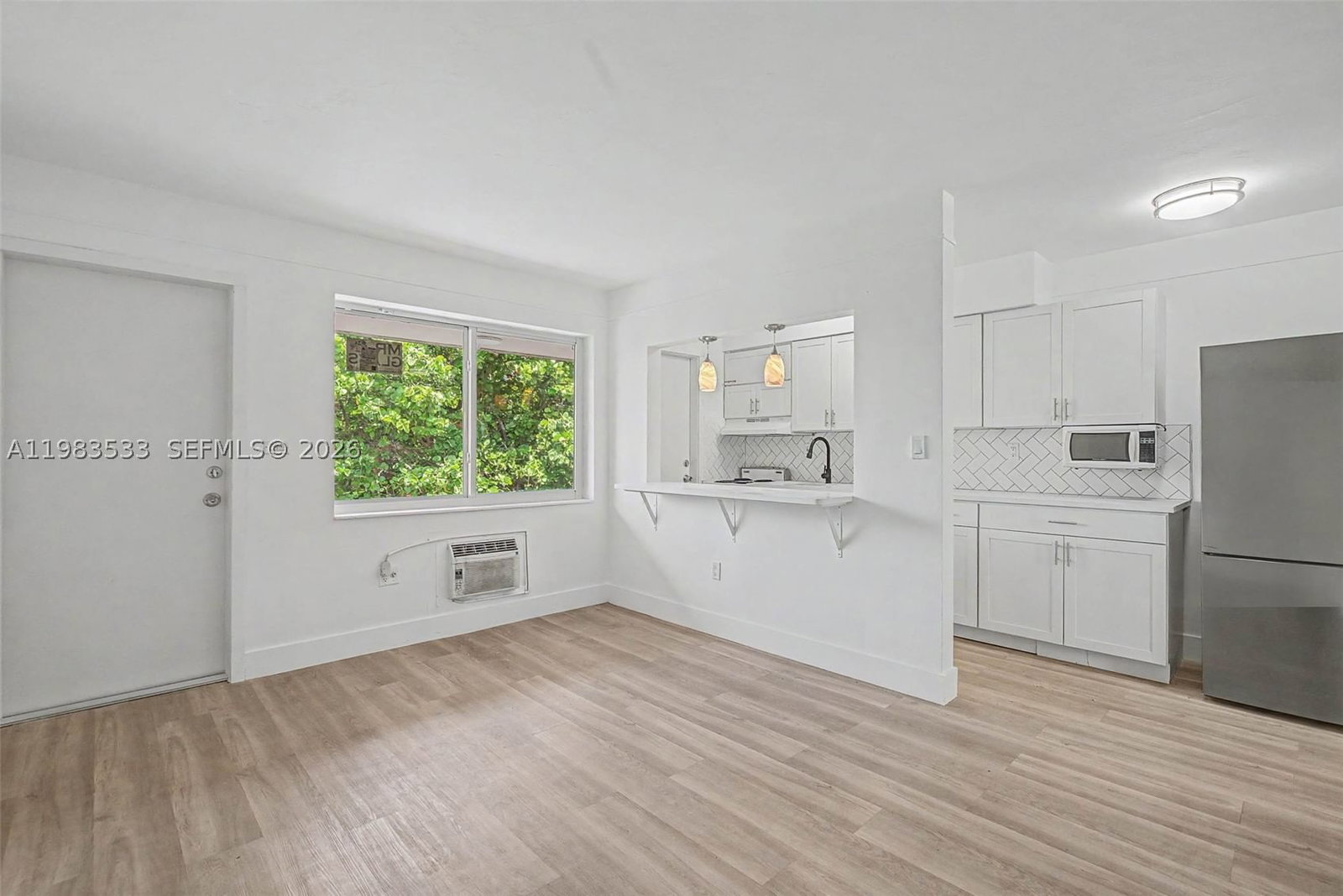 60 NW 79th St