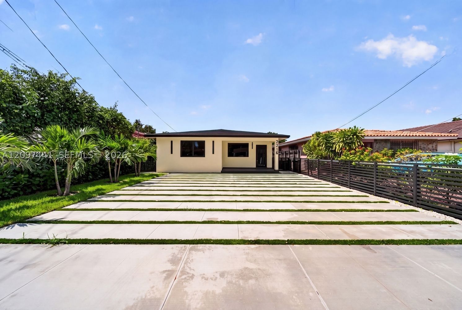 2216 SW 62nd Ave
