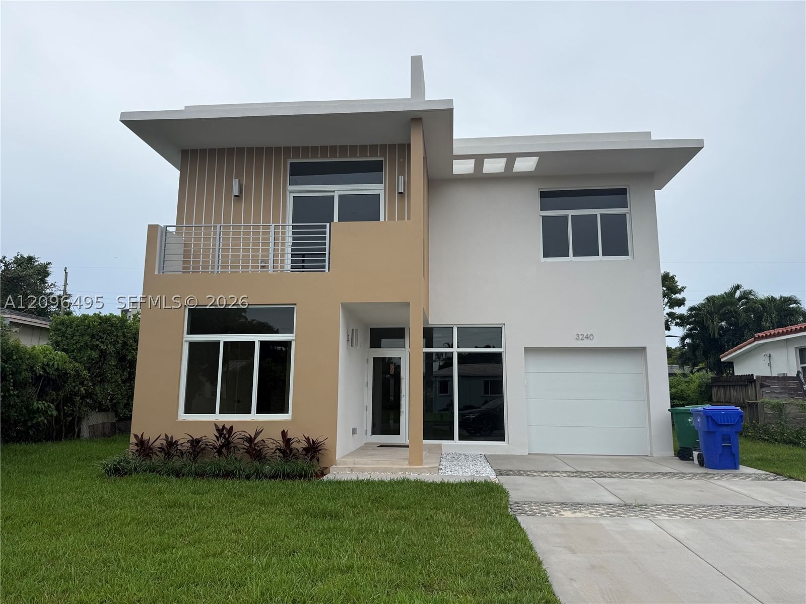 3240 SW 20th St