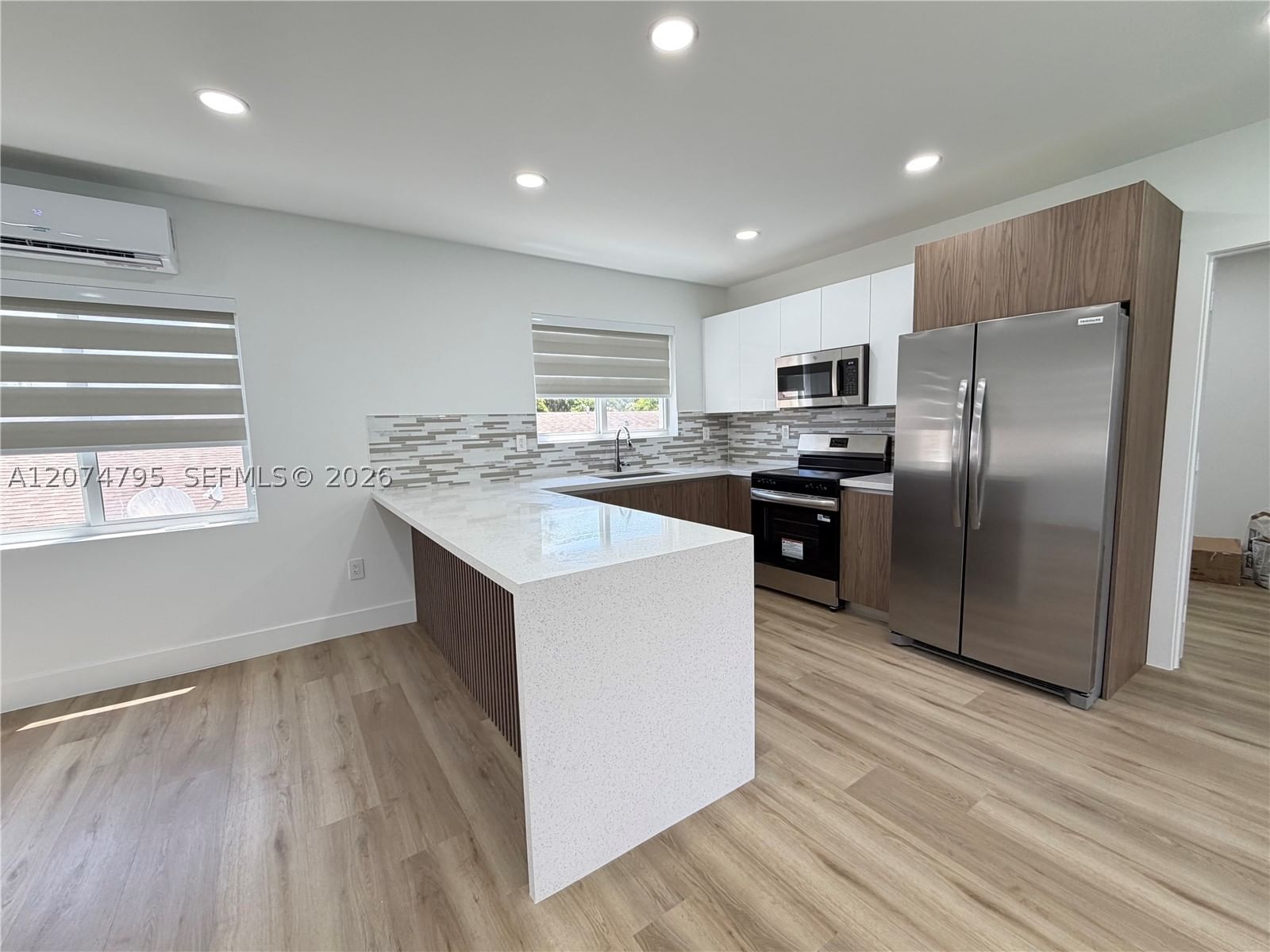 311 SW 27th Ave