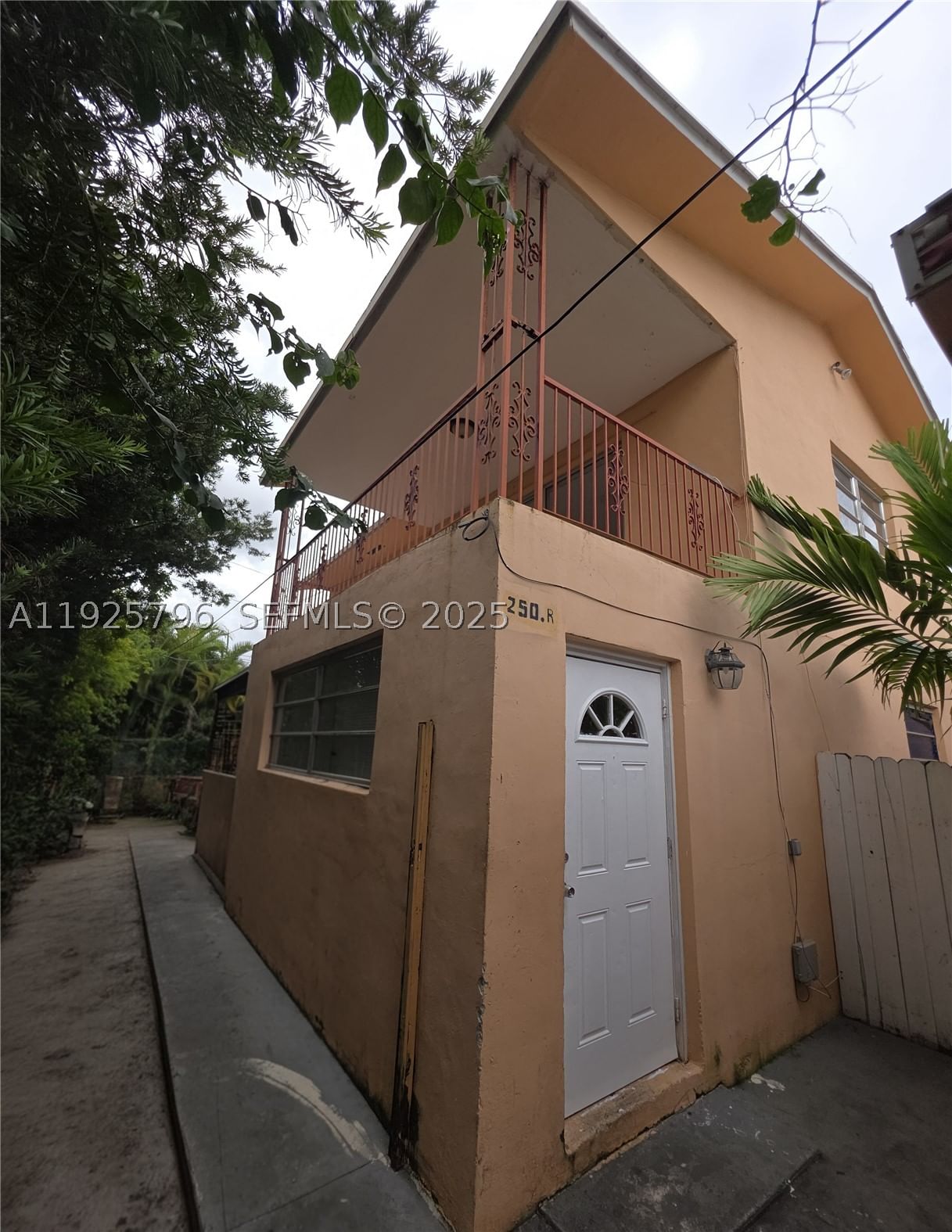 250 NW 63rd Ct