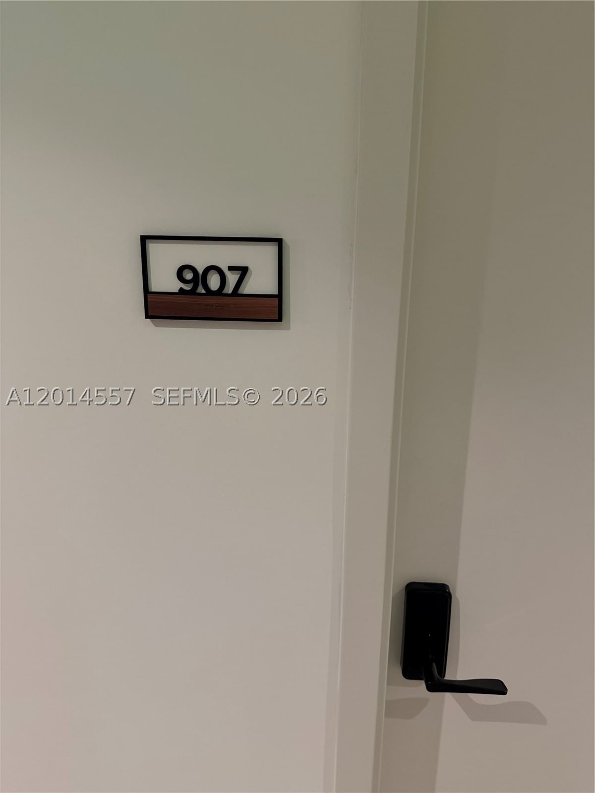 Unit 907