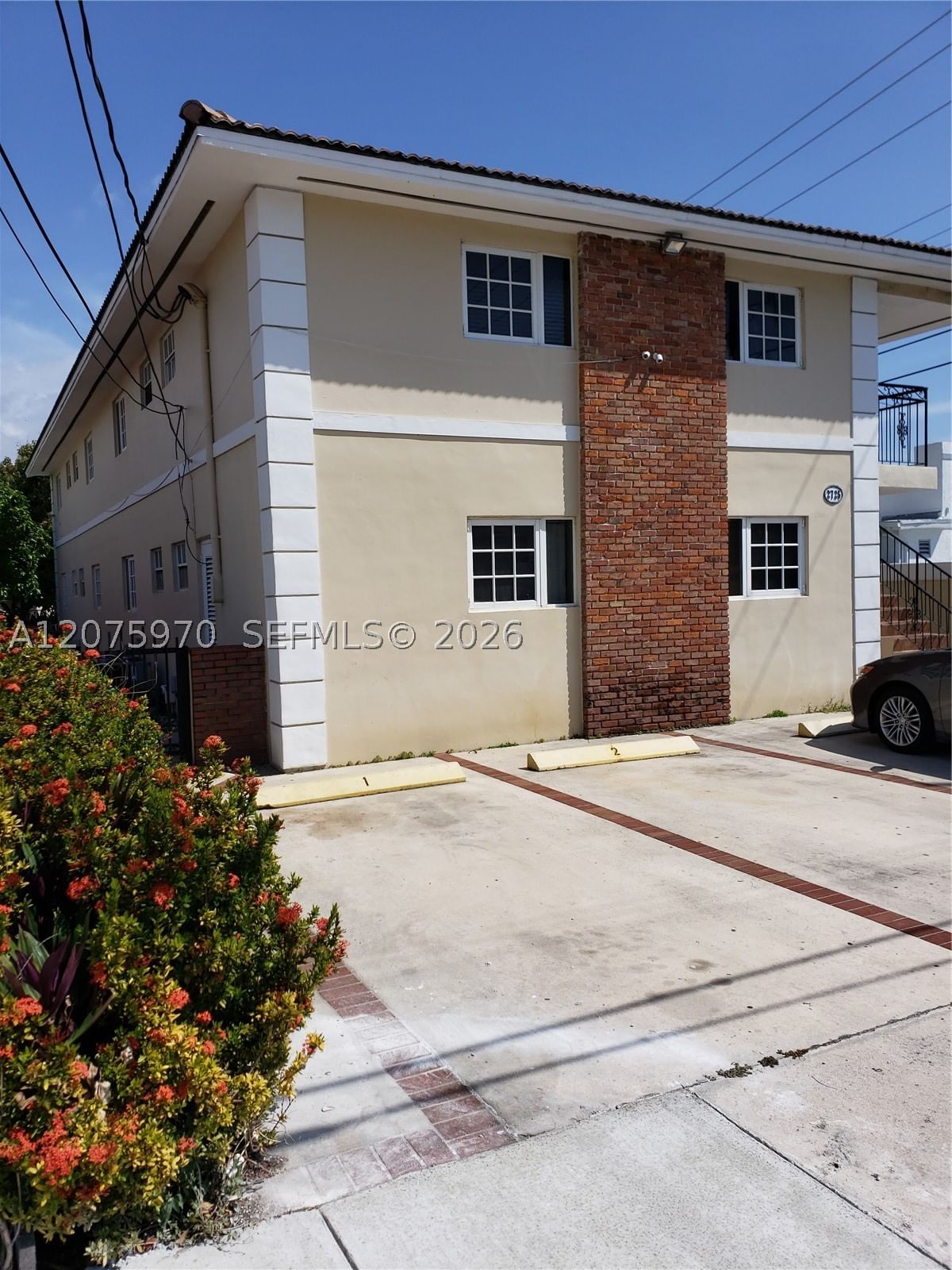 2725 SW 25th St