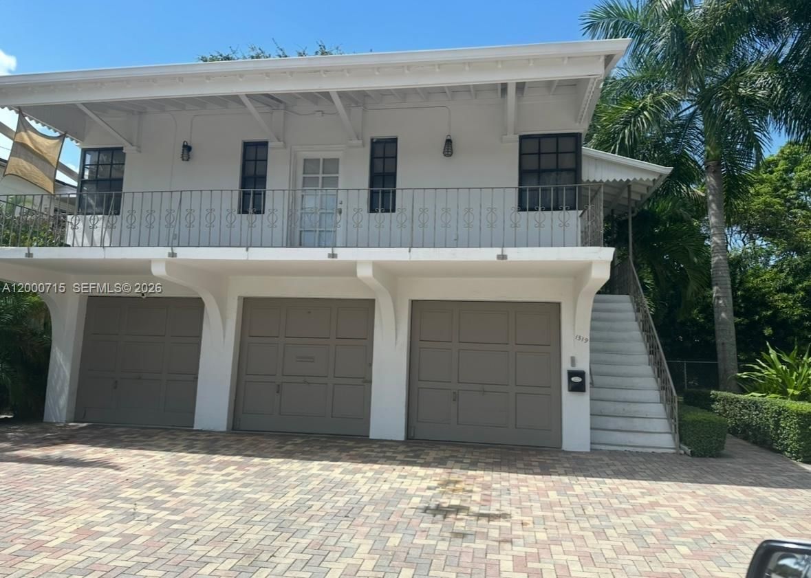 1319 SW 21st Ter