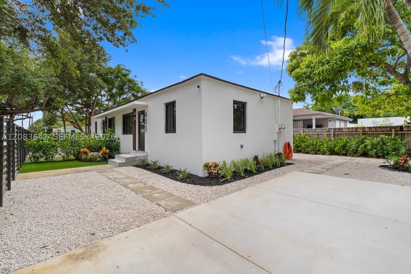 401 NW 81st St