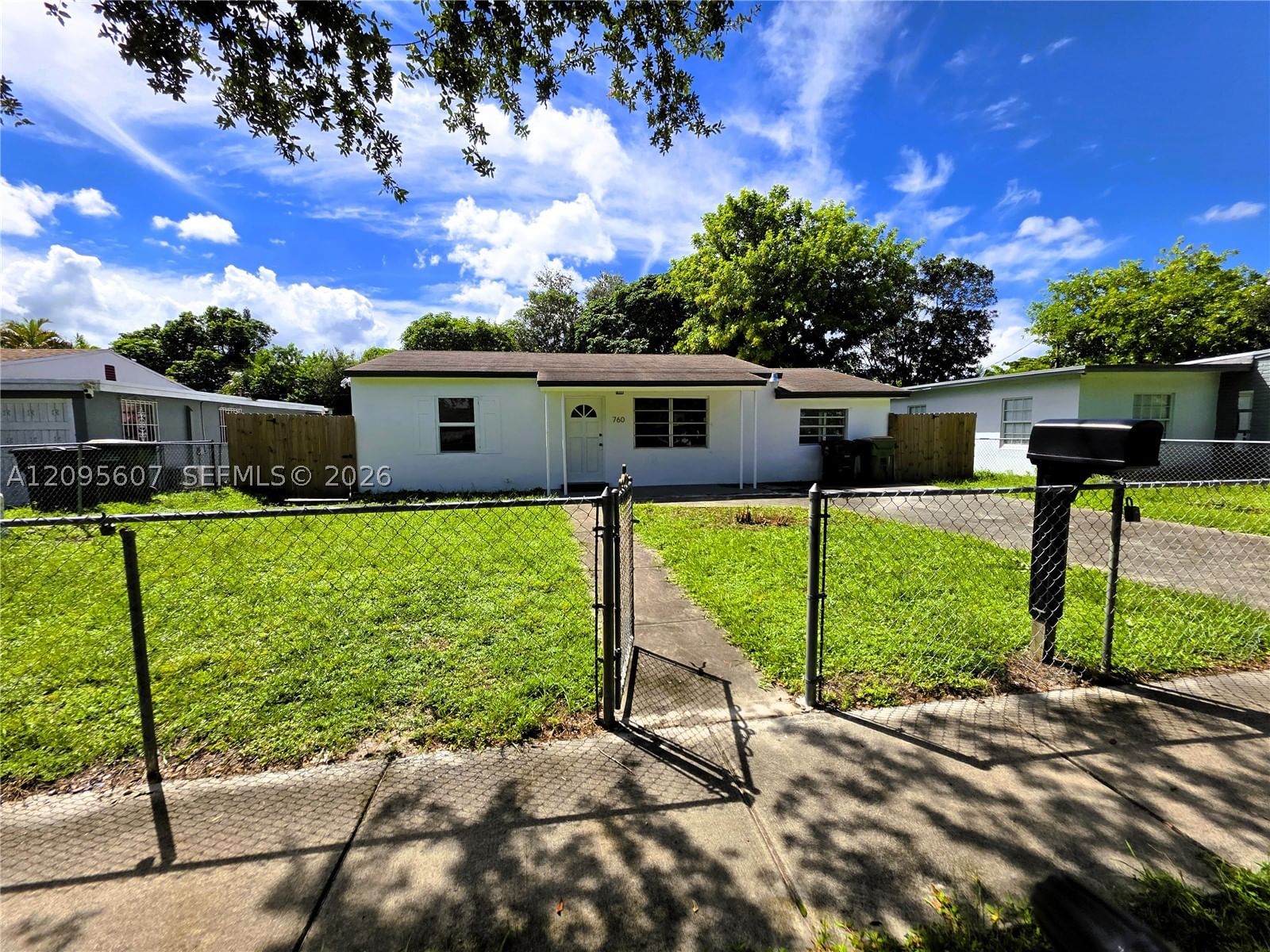 760 NW 126th St