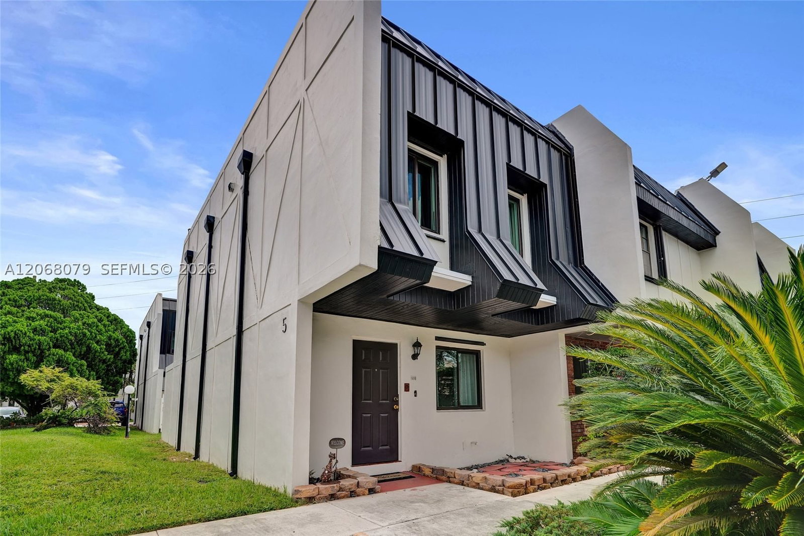 5555 Ludlam Rd