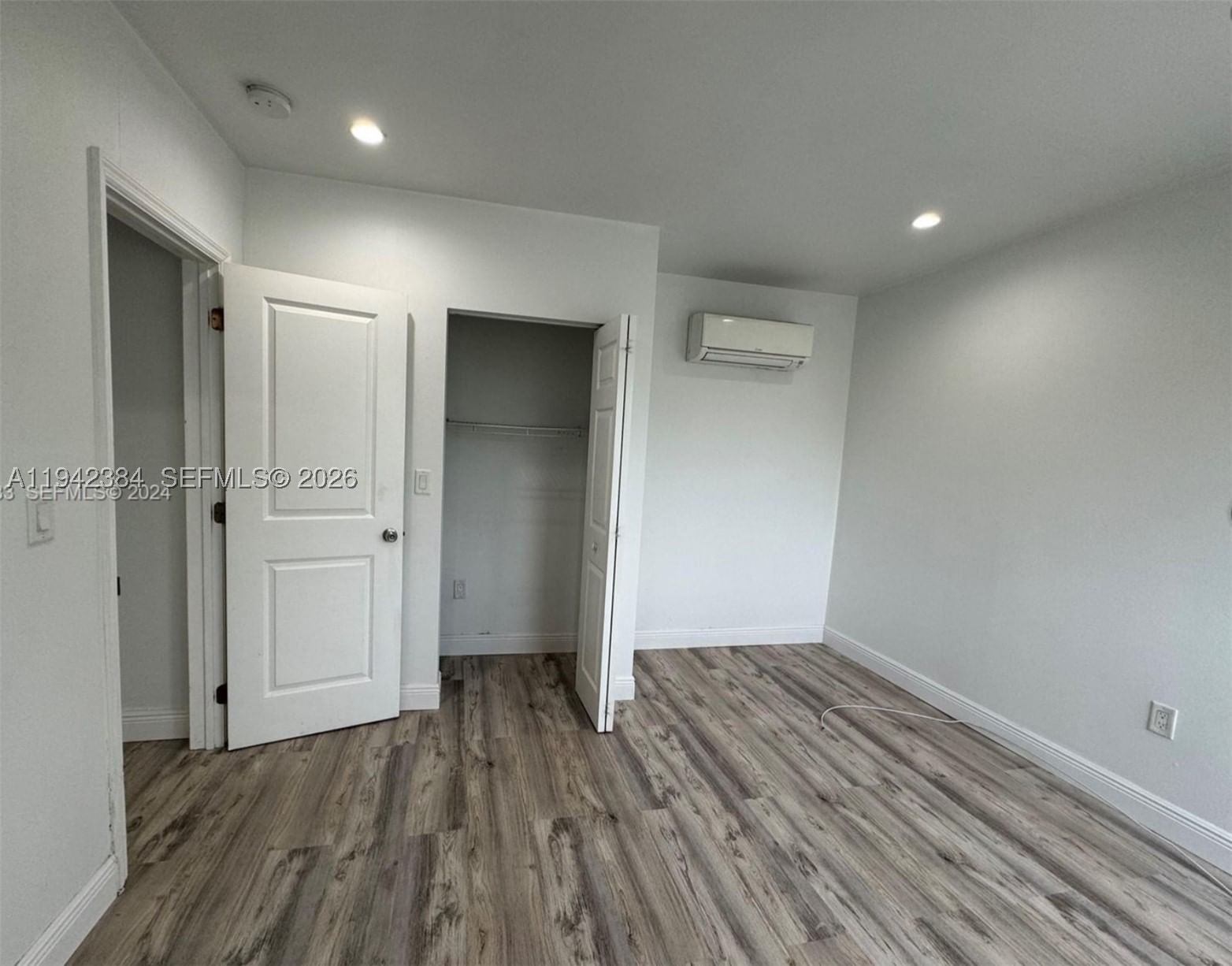 1248 Marseille Dr