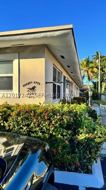3085 W Flagler St
