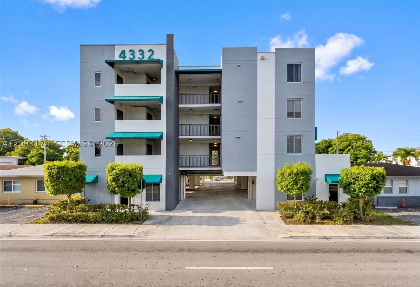 4332 W Flagler St
