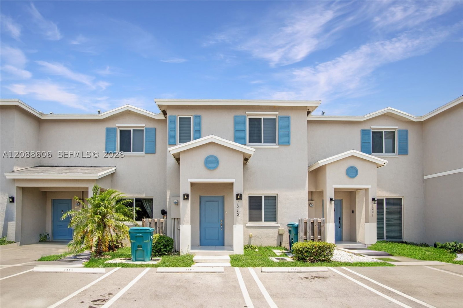 1210 NW 4th Ln