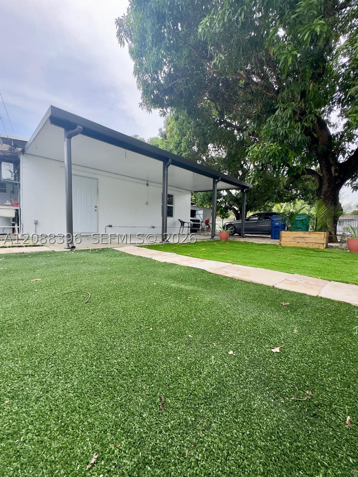 9945 NW 22nd Ave