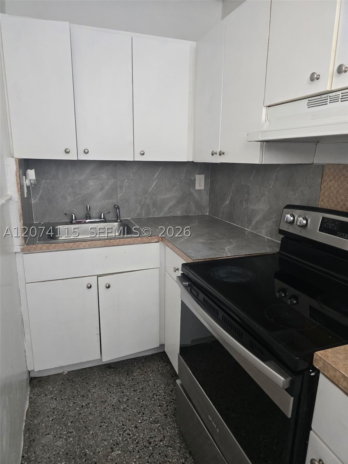 250 SW 11th Ave