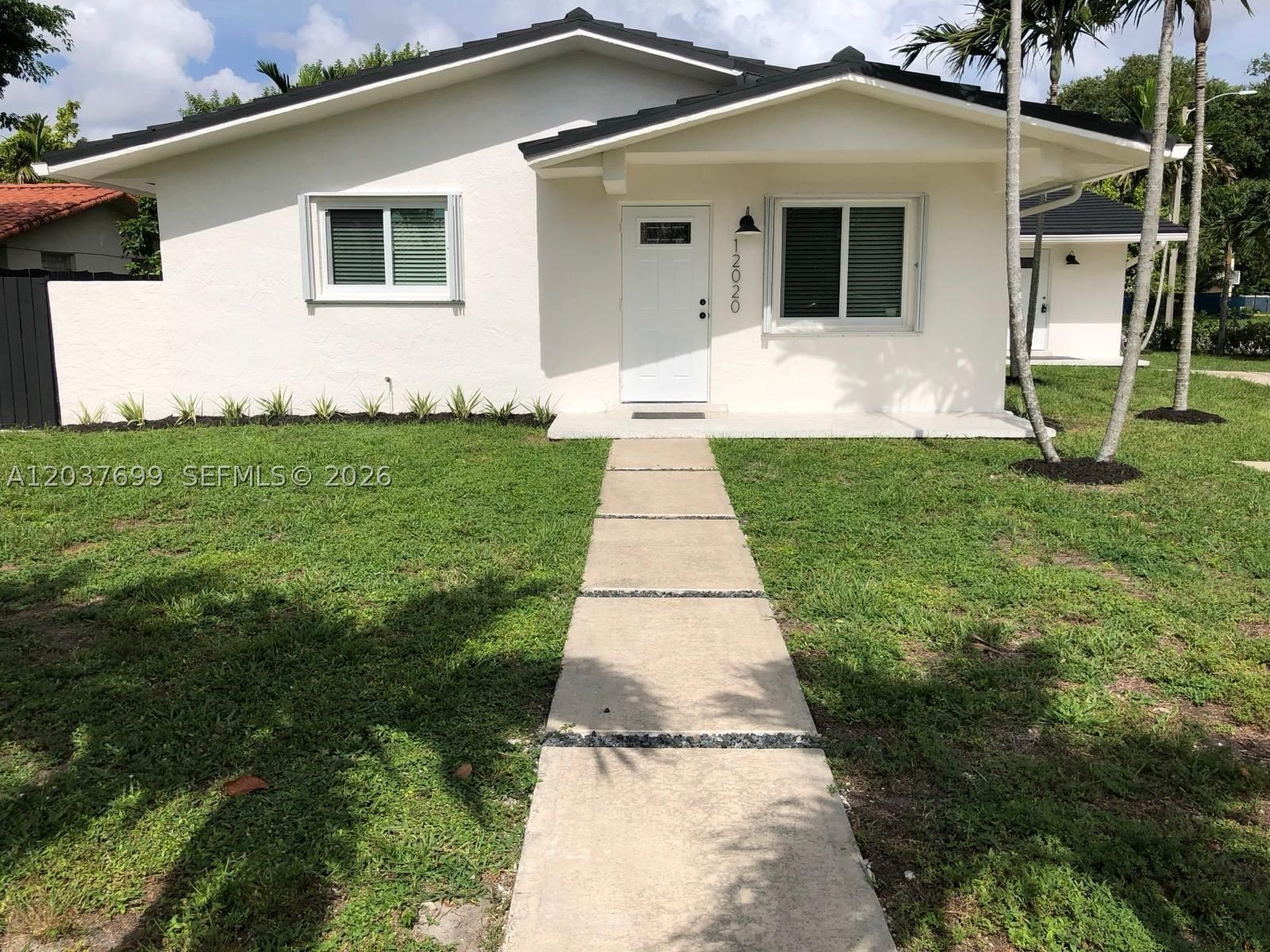 12020 NE 12th Ct