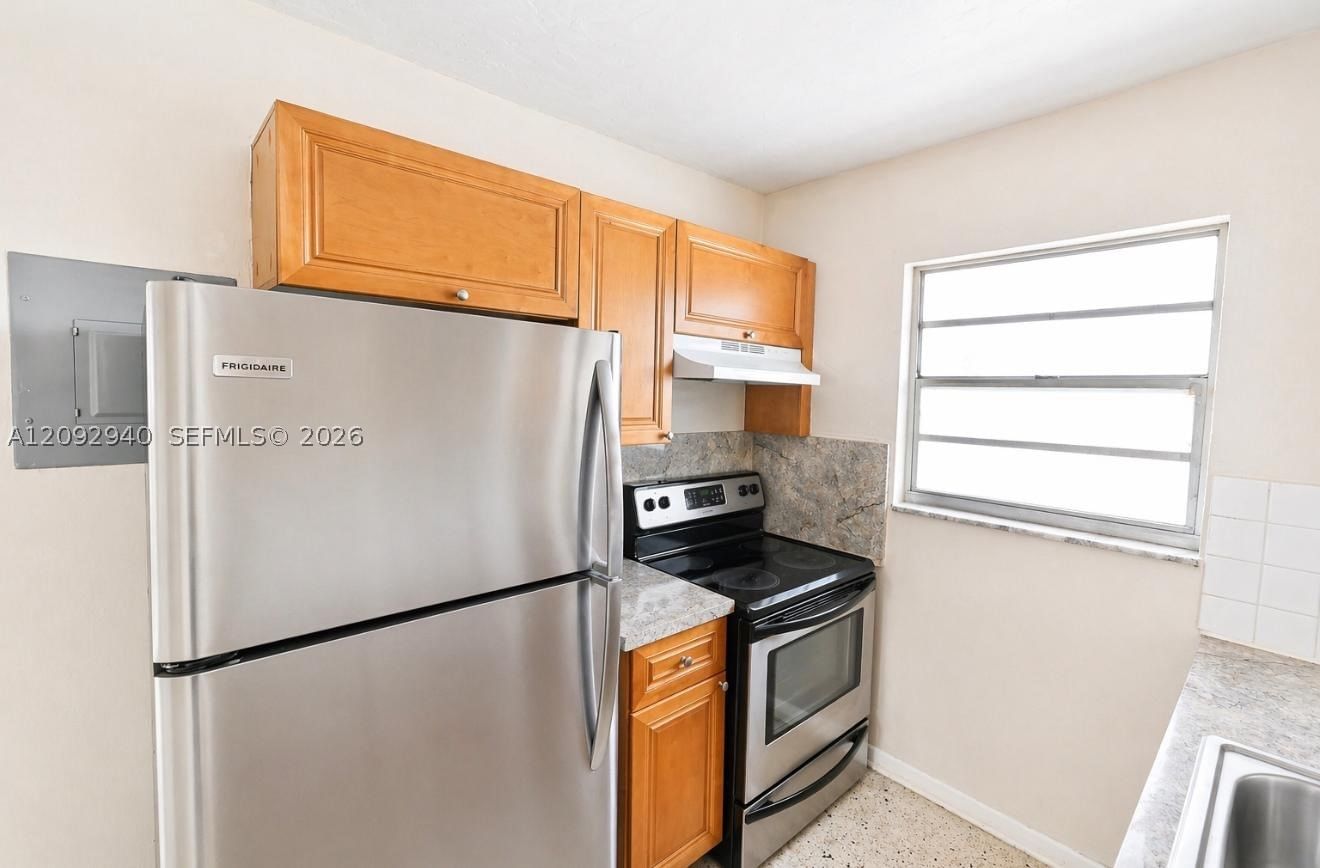 2315 W Okeechobee Rd