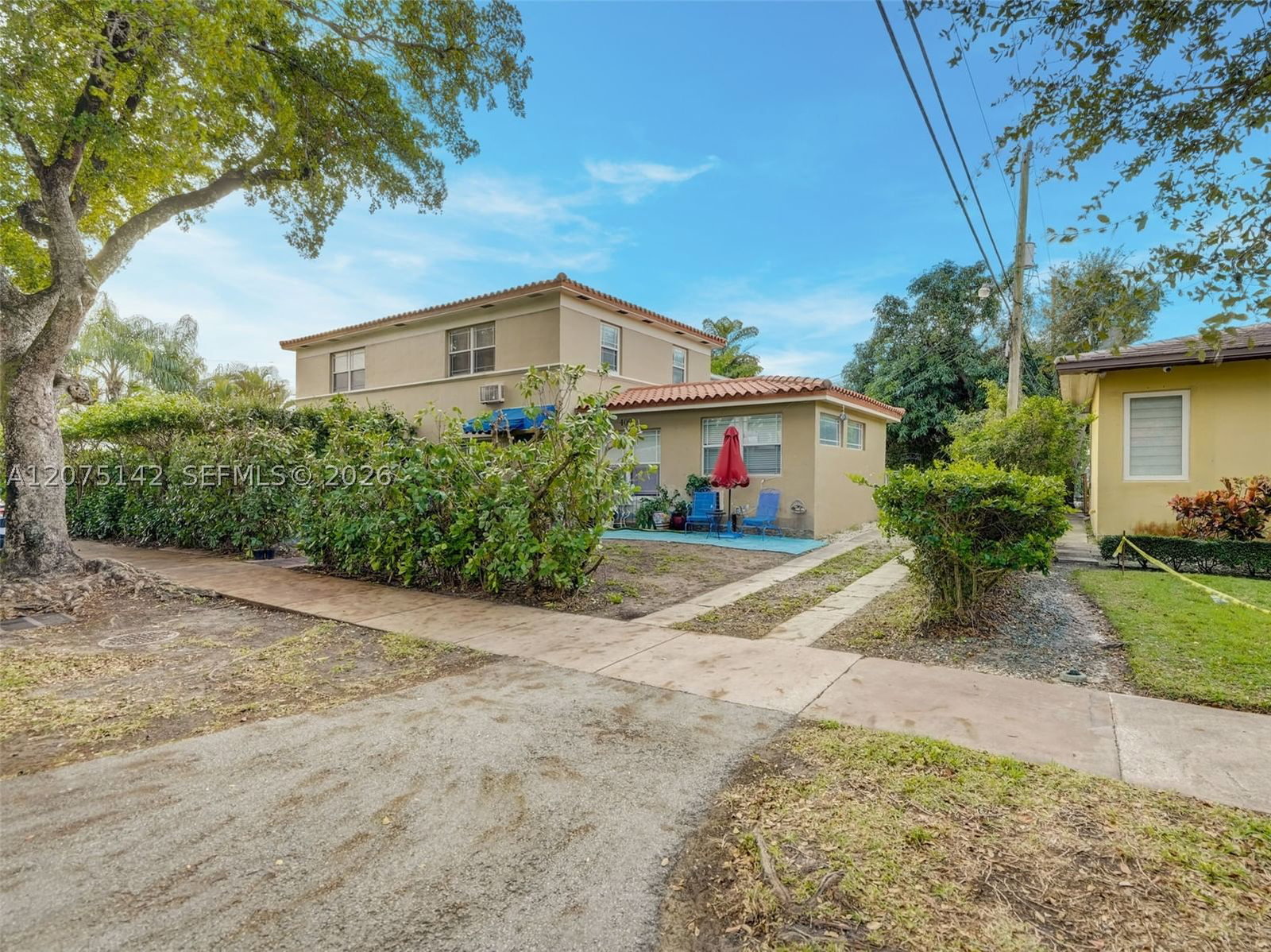 400 Cadima Ave