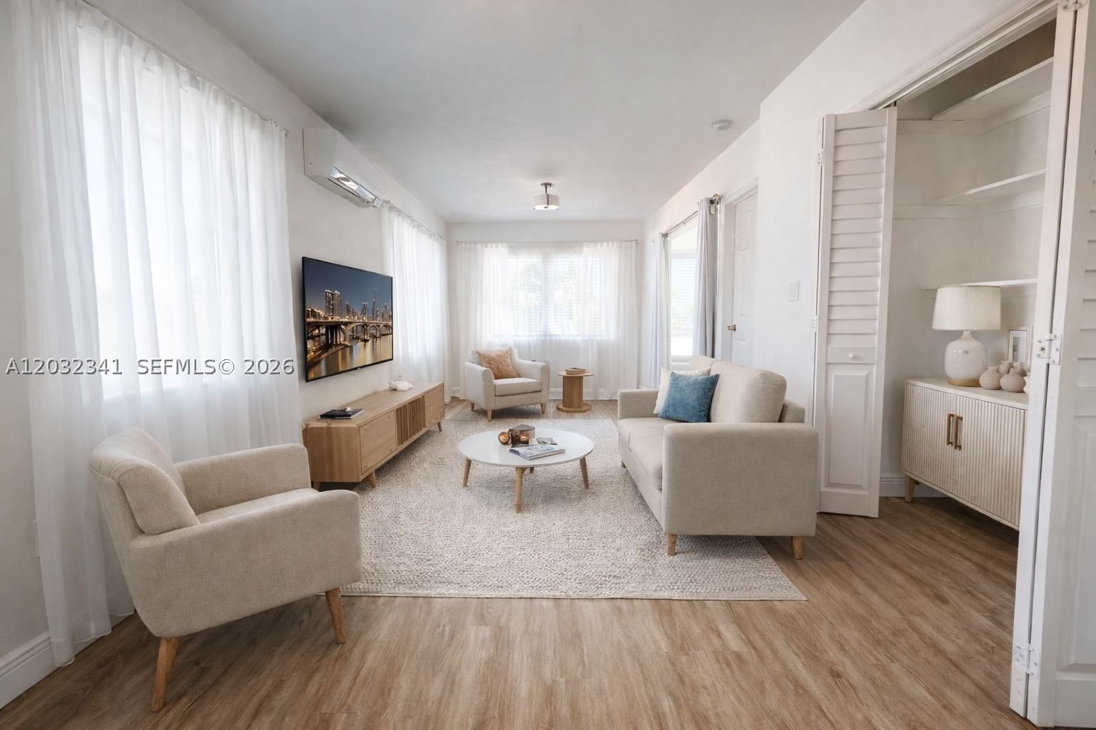 350 Minorca Ave