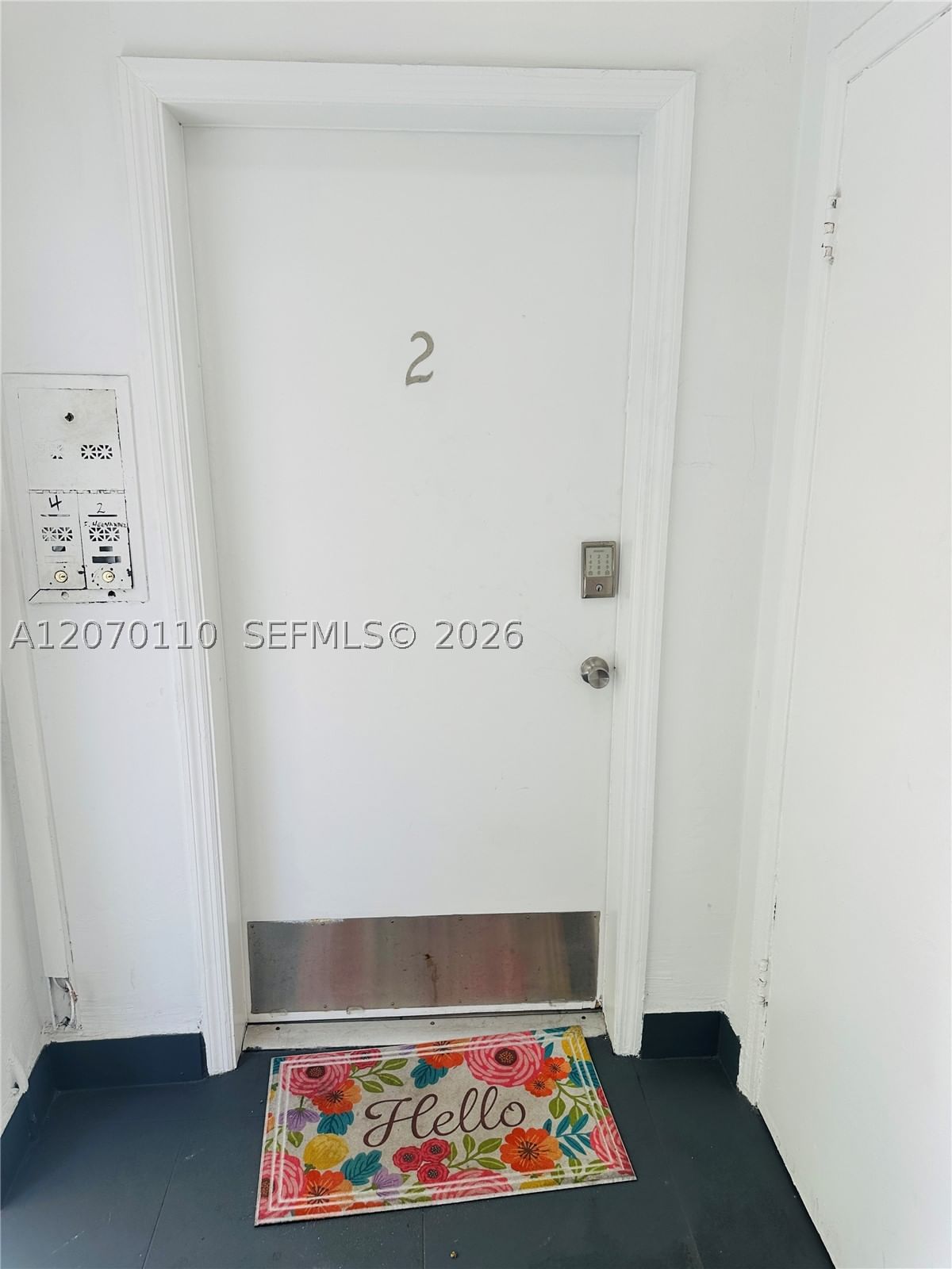 Photo 4