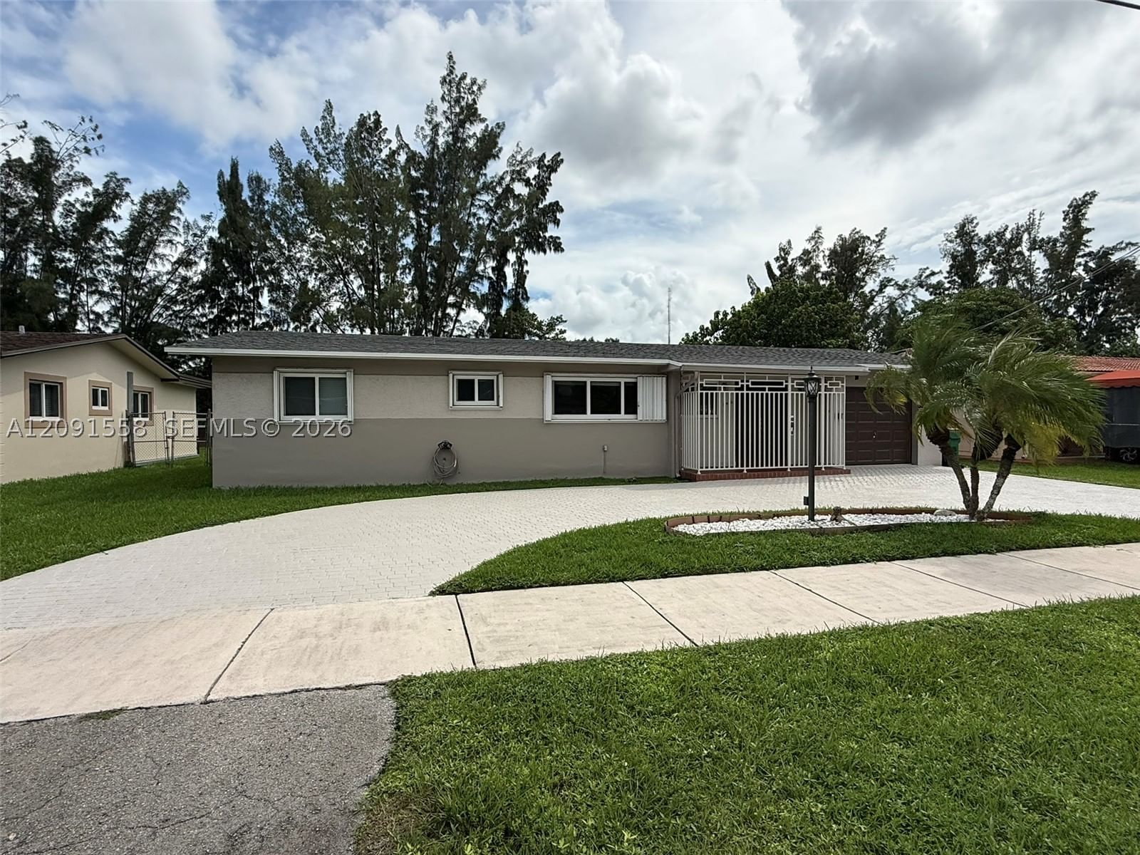 11450 SW 47th Ter