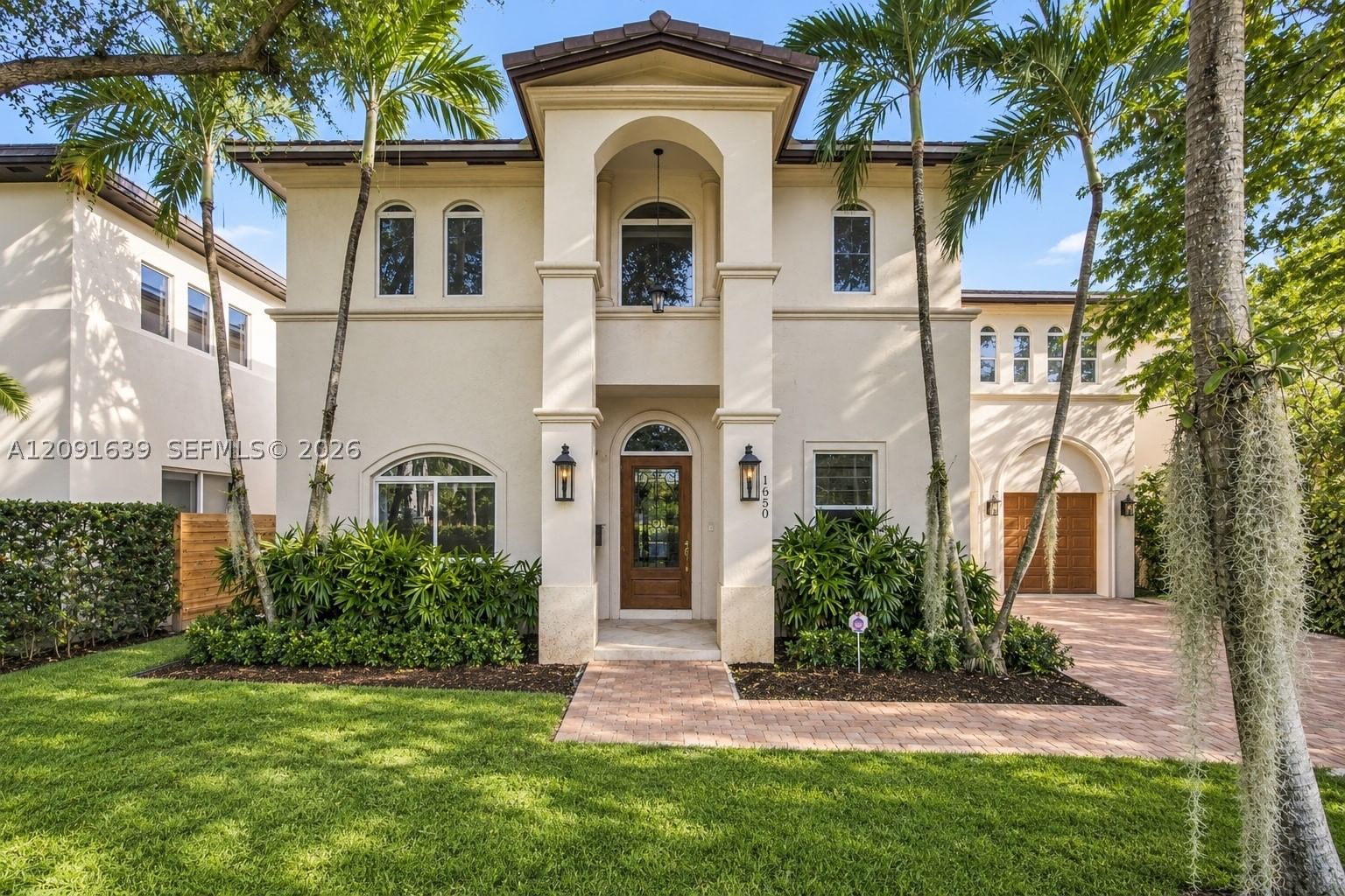 1650 Micanopy Ave