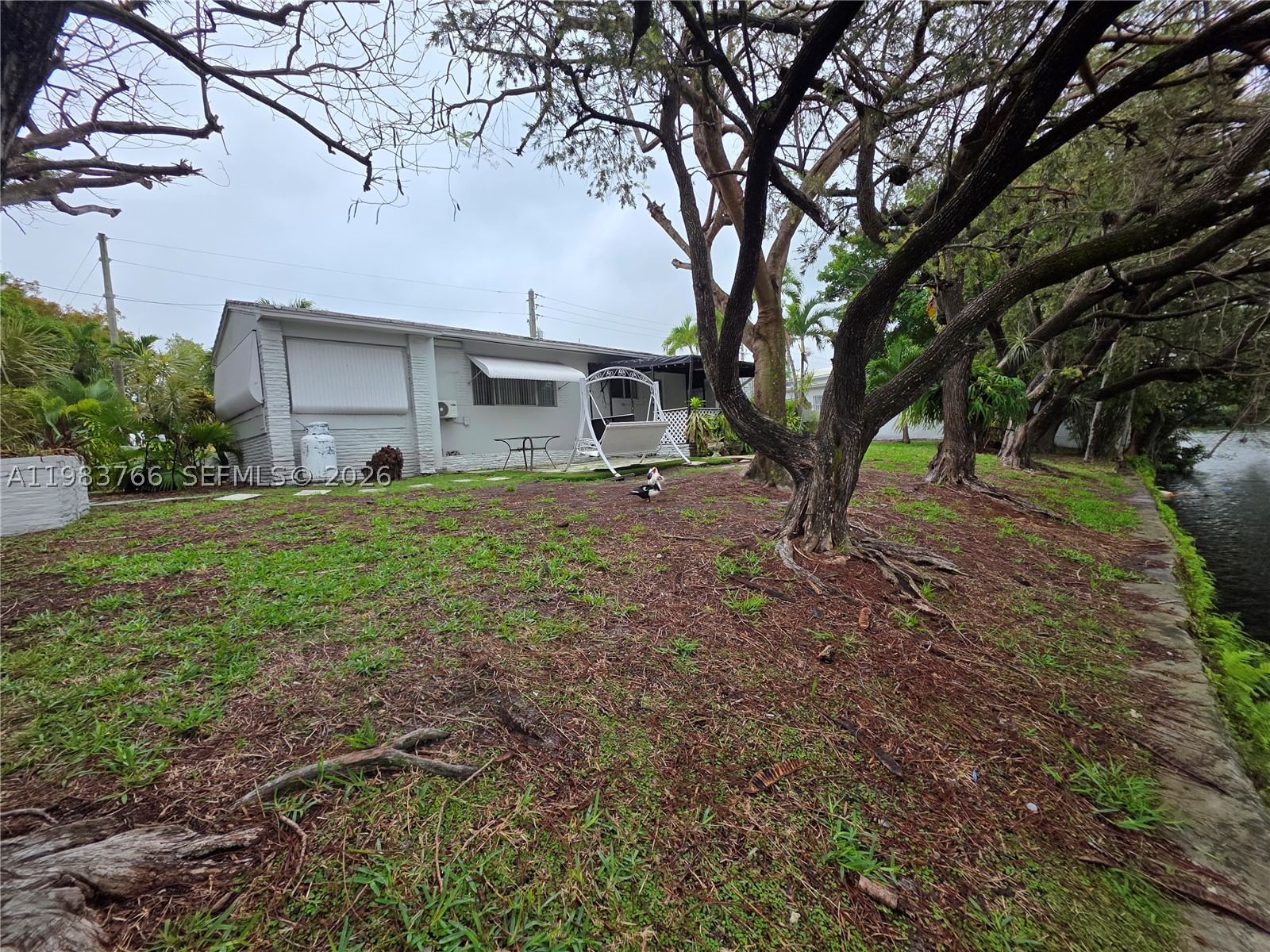 1 Esplanade Dr