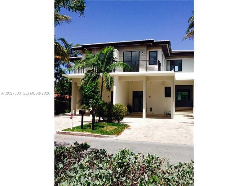 474 Fernwood Rd