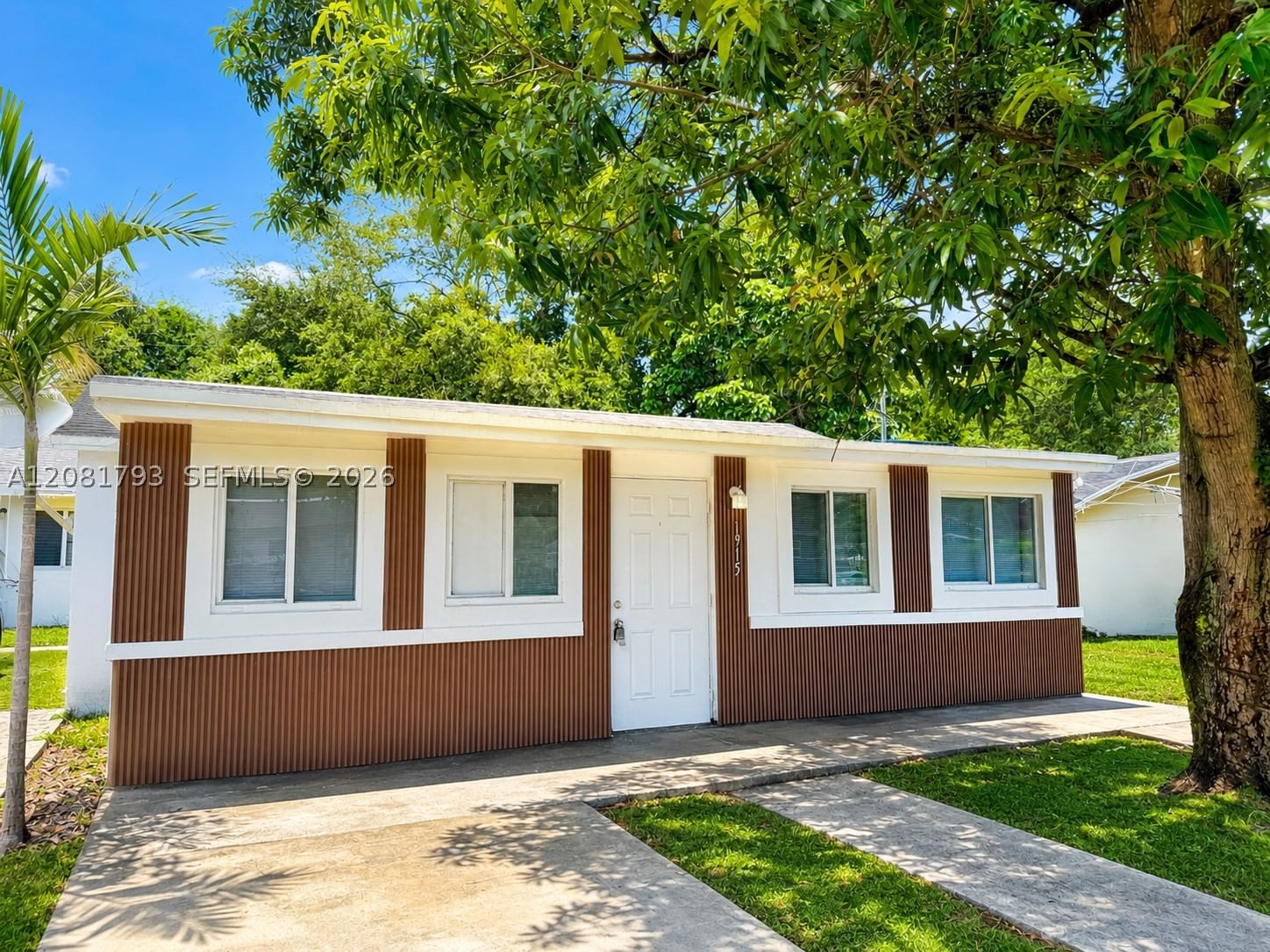 1915 NW 89th Ter