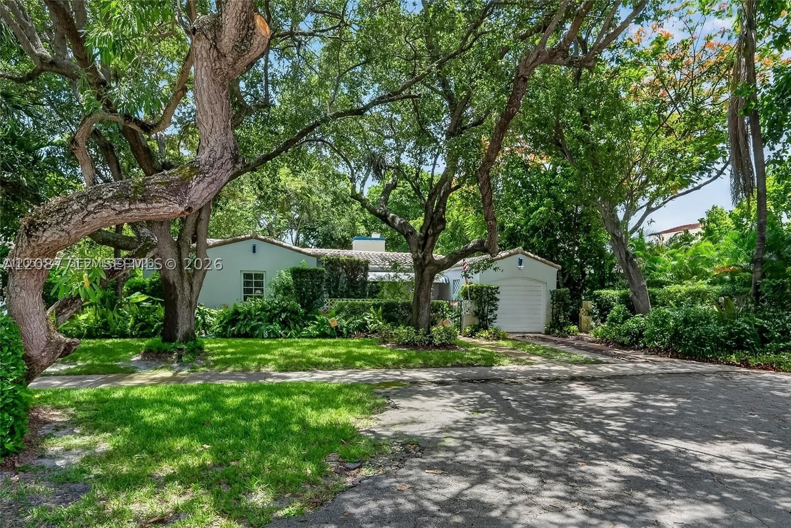 9805 NE 4th Avenue Rd