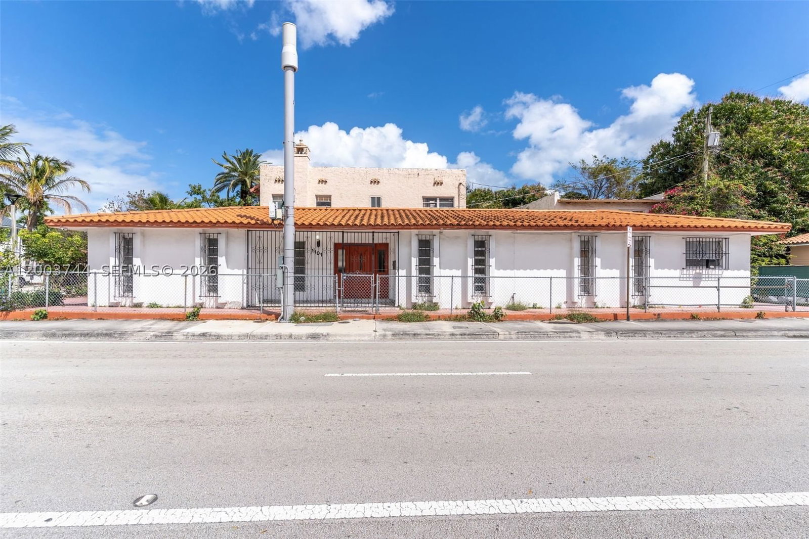 1101 SW 17th Ave