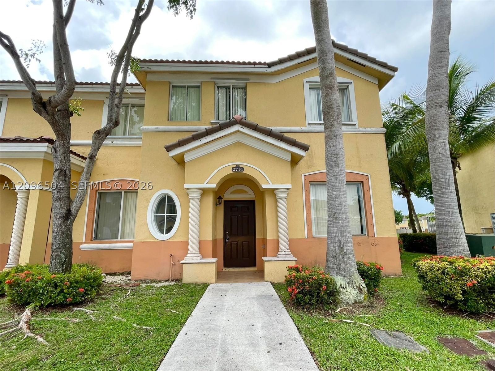 2744 SE 15th Pl