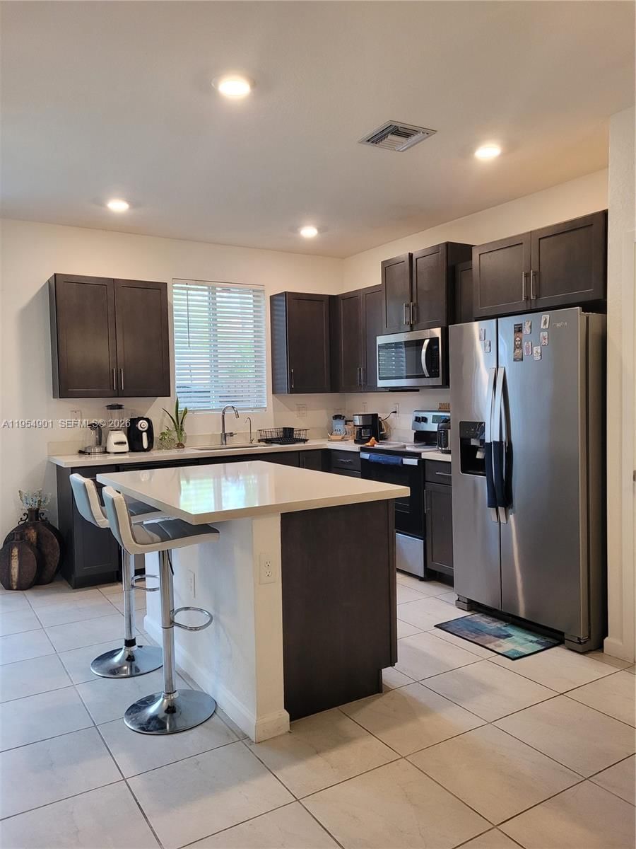 1015 SE 24th Ter
