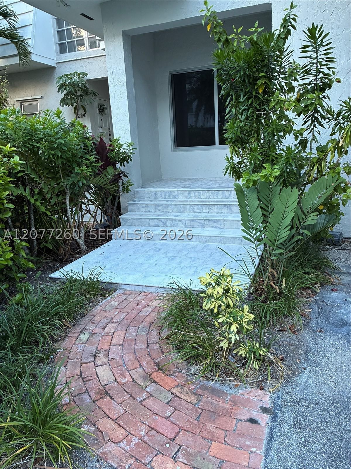 226 Seaview Dr