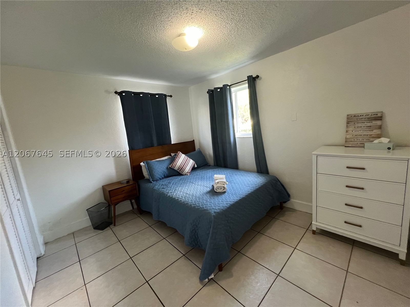 458 SW 10th St