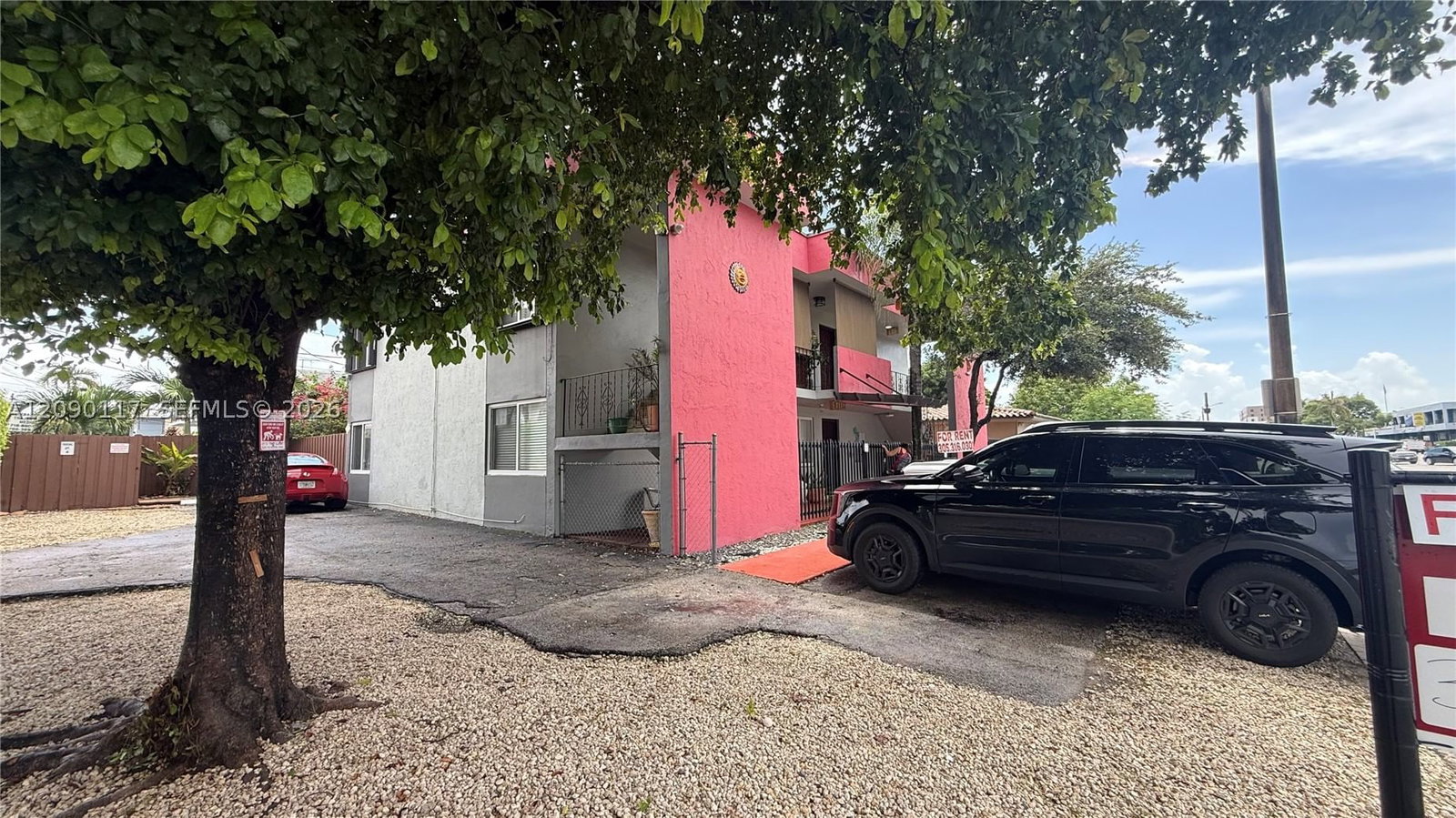 191 NW 17th Ave