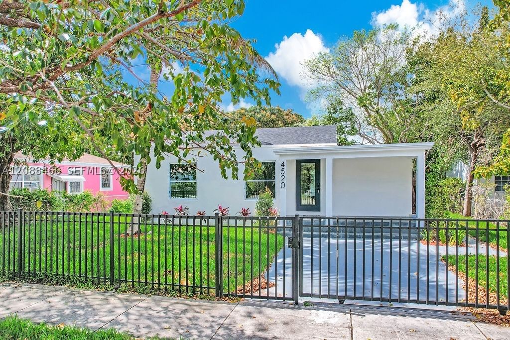 4520 NW 3rd Ave