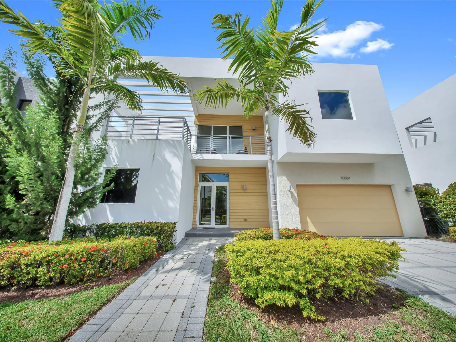 10081 NW 75th Ter