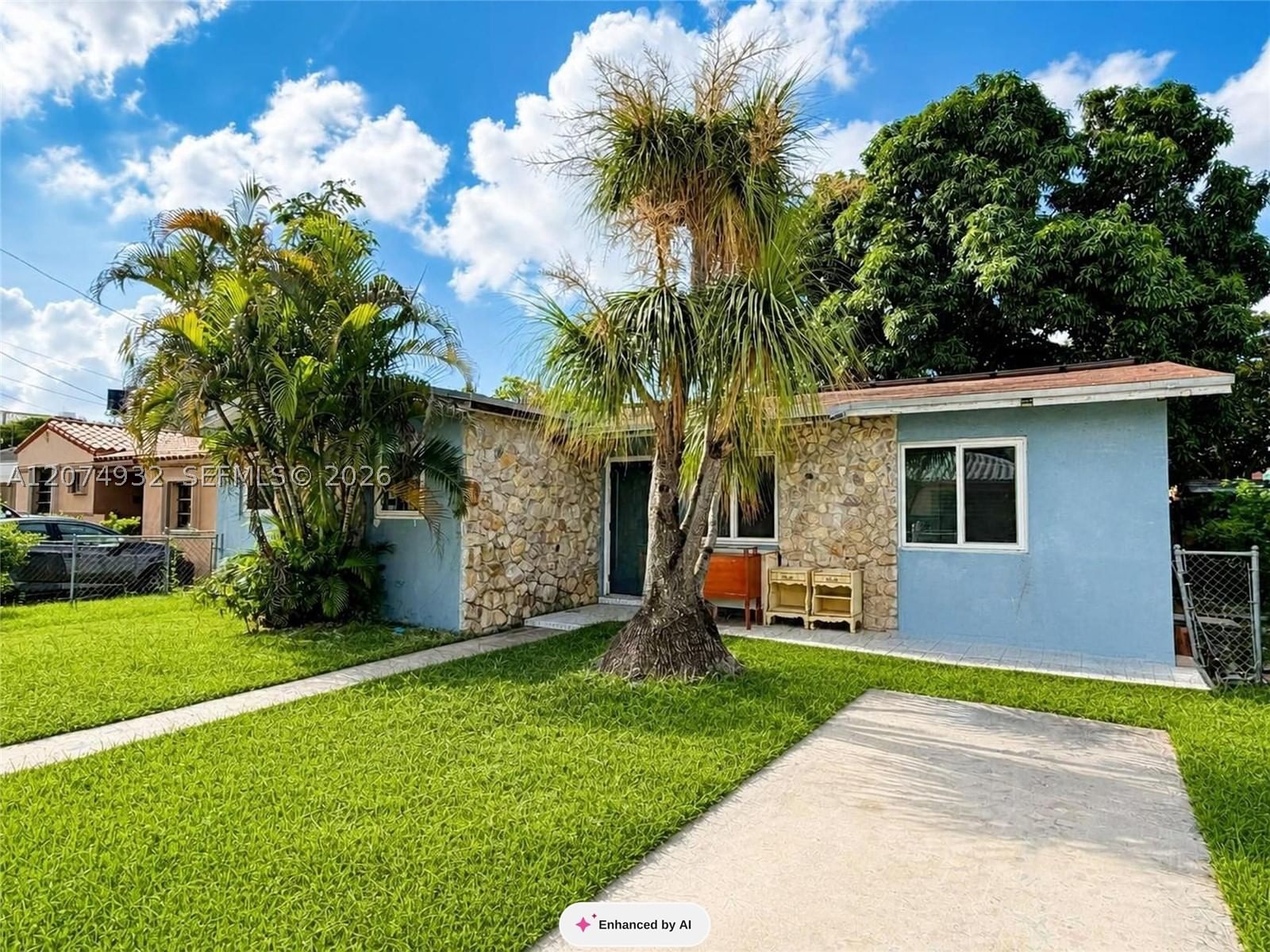 56 NW 39th St