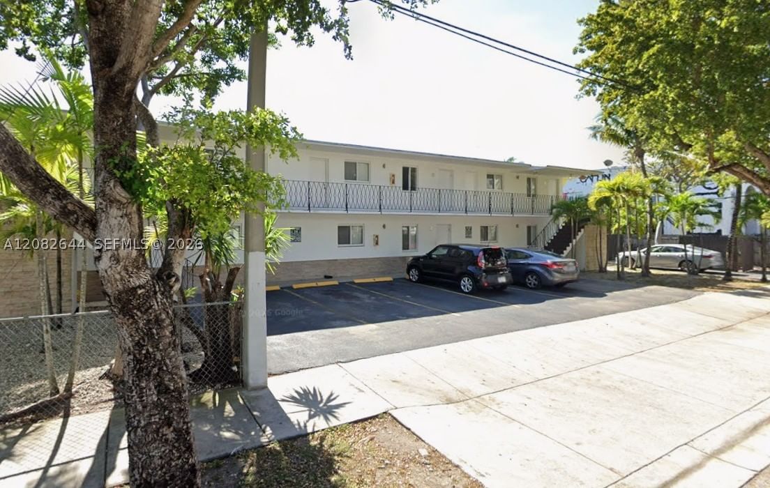 500 NW 35th St