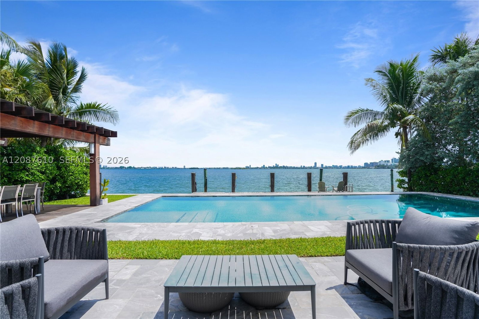 9301 N Bayshore Dr