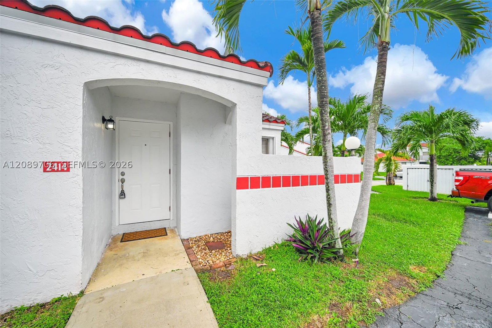 2414 San Remo Cir