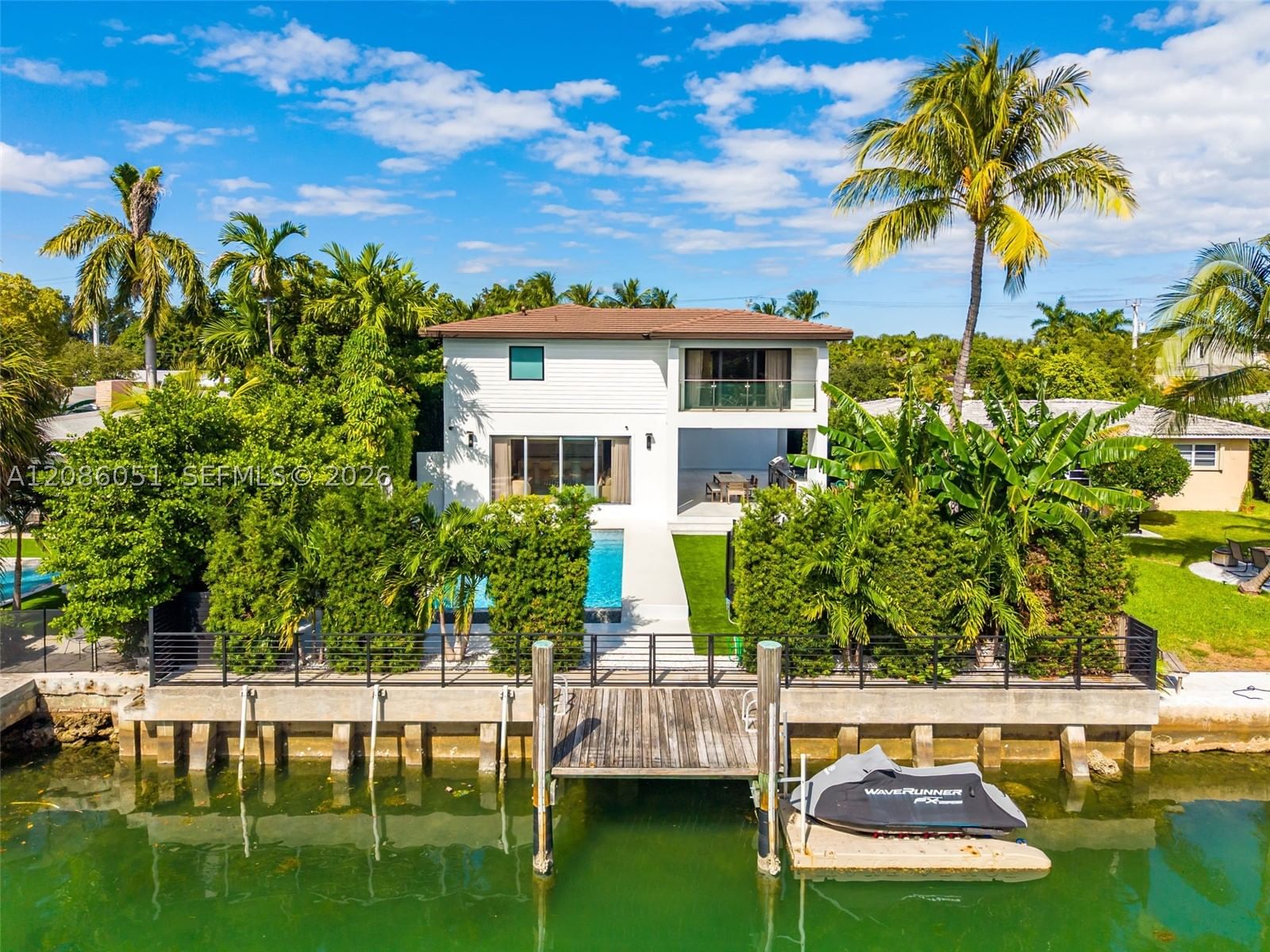 710 S Shore Dr