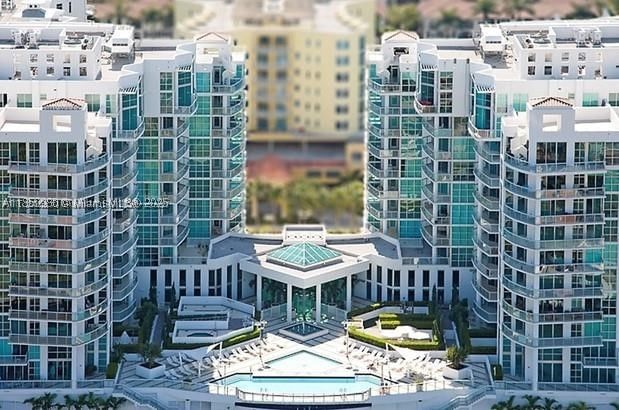 The Atrium at Aventura