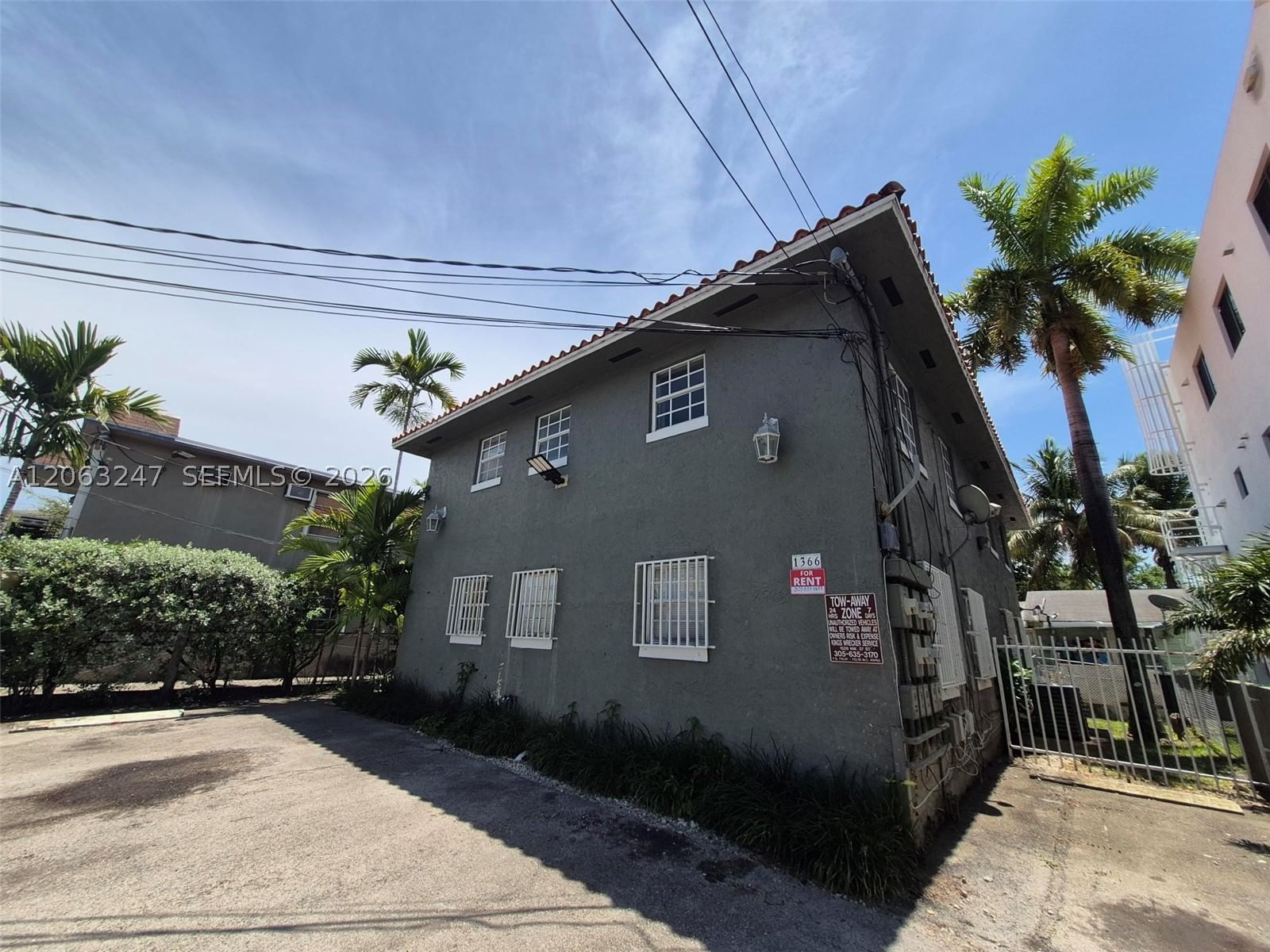 1366 SW 4th St