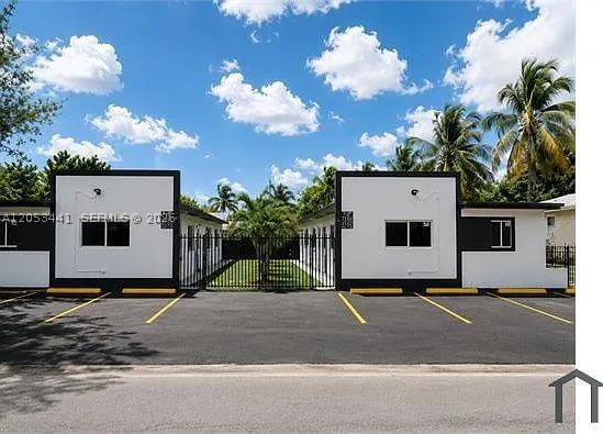 60 NW 71st St